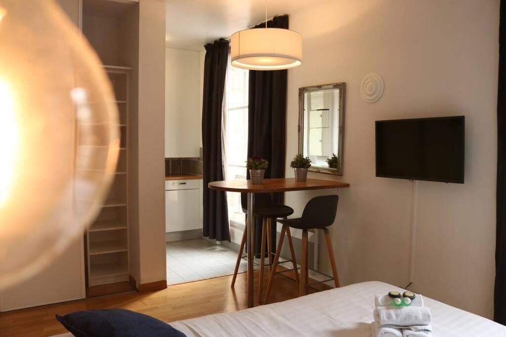 405 - Sejour Romantique Dans Un Studio De Paris 5 - Flat-Guest ภายนอก รูปภาพ